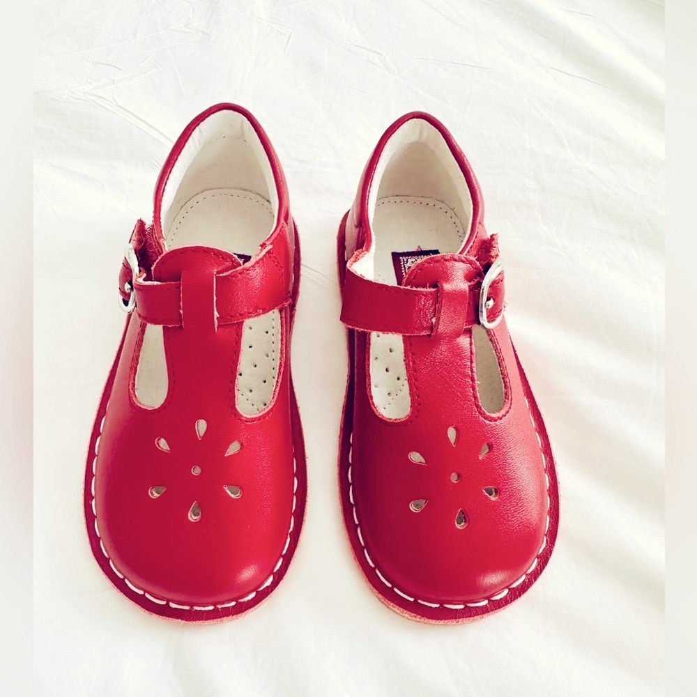 L’Amour Joy Classic Red Leather Stitch Down T-Strap Mary Jane Flat - Toddler 7